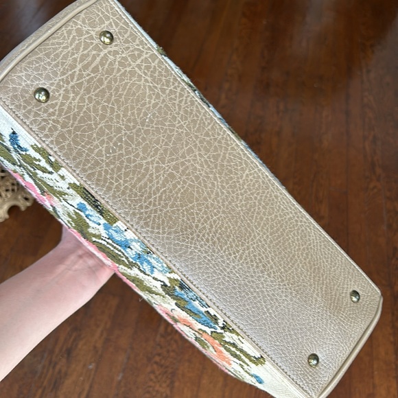 60s Large Tapestry Top Handle Purse - Picture 5 of 14